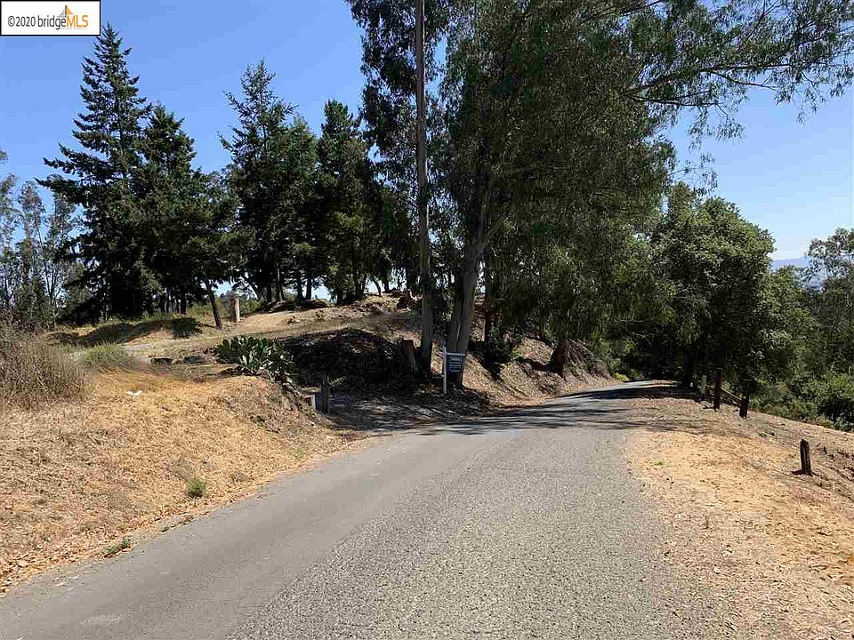 1st image of Thorndale Dr
