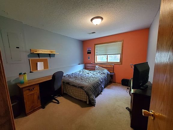 5th image of 724 Popplewood Ct