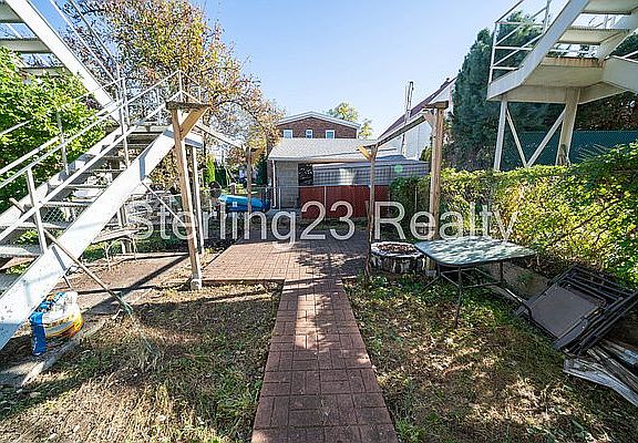 4th image of 20-39 49th St #W1