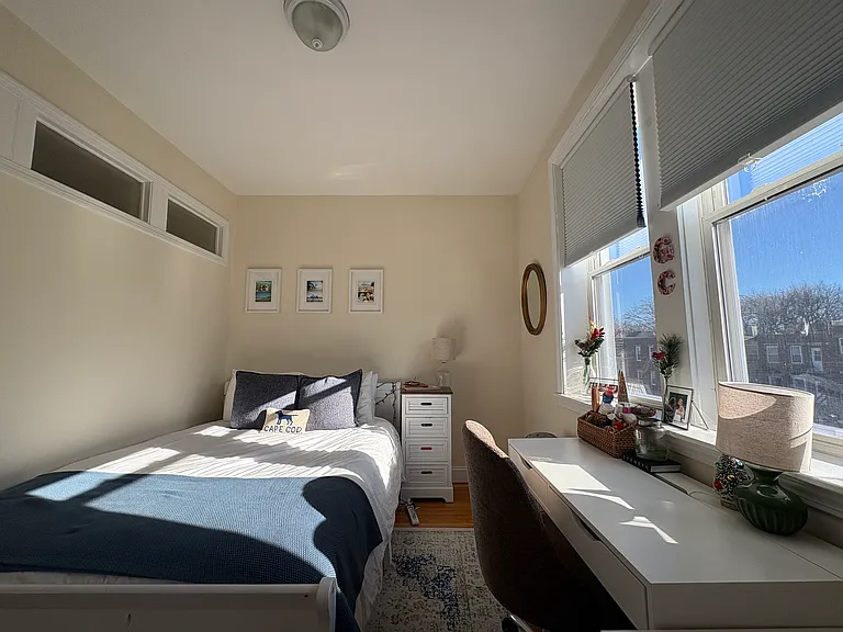 10 Copley St — Photo 1