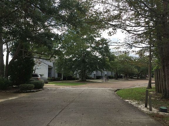 5th image of 8115 Fairway Villa Dr