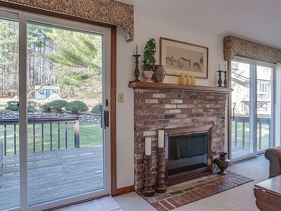 4th image of 27 Glenridge Dr