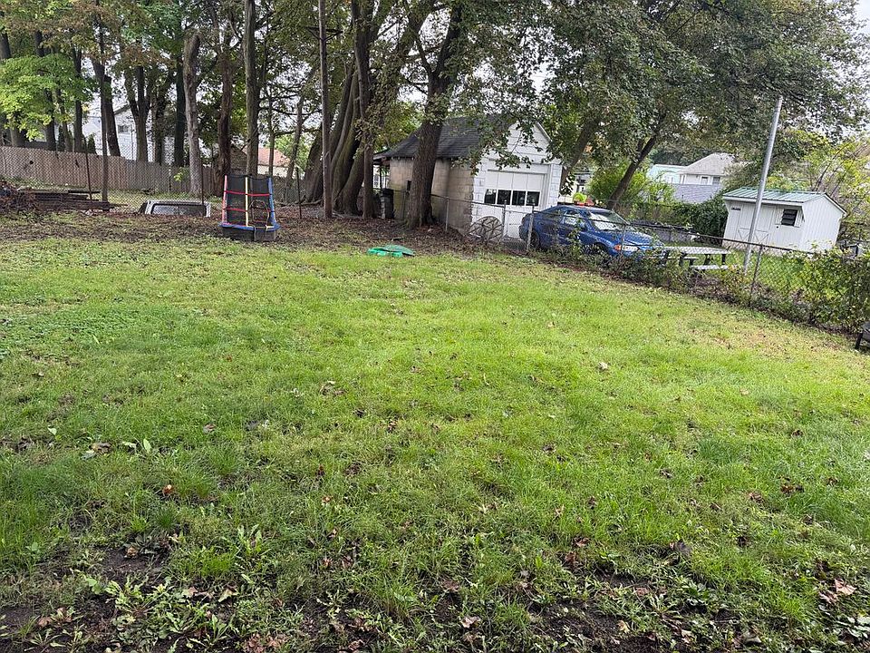 2nd image of 1902 7th St #1