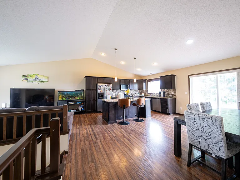1635 Breton St — Photo 4