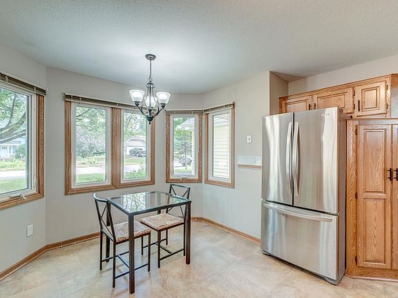 4th image of 3938 86th Ln NE
