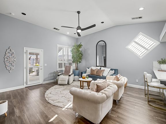 5th image of 3022 S Cain St