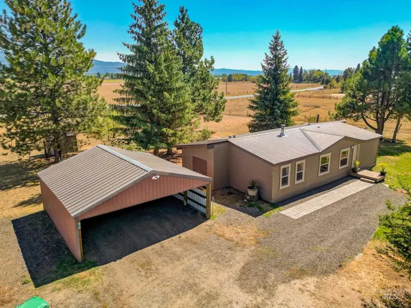 3 Garden Ln, McCall, ID 83638