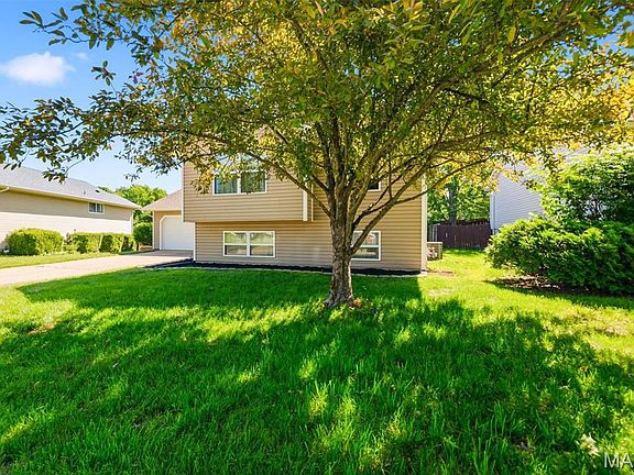 4th image of 1145 Claycrest Cir