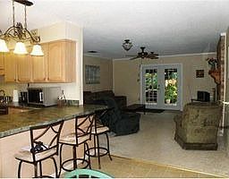 4th image of 2257 S Friendship Dr