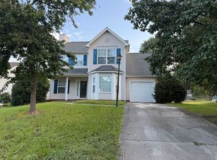 8821 Cameron Spring Rd, Charlotte, NC 28214