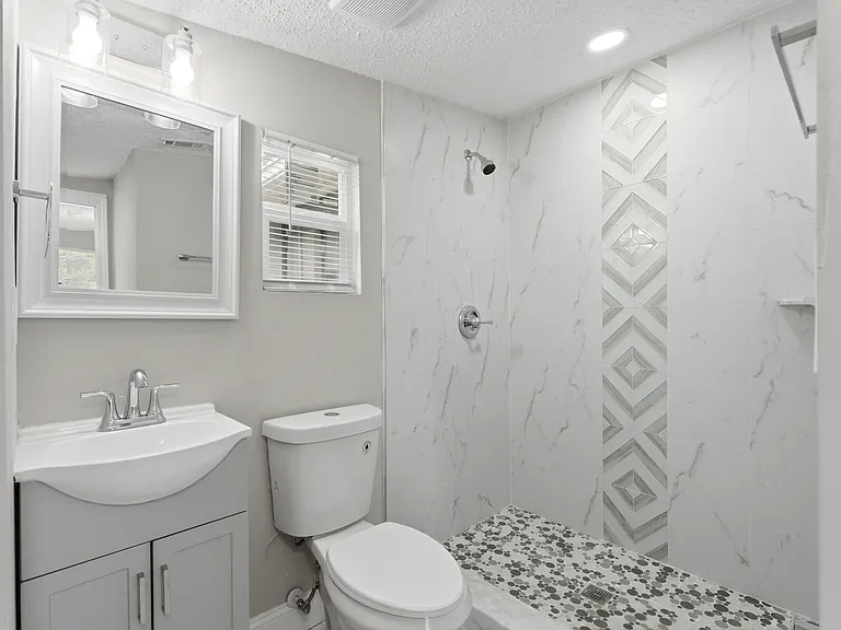 6766 London Bridge Ln — Photo 15