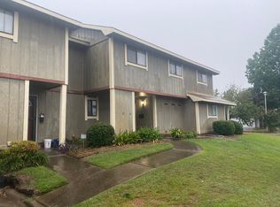 158 Stoneridge Dr, Warner Robins, GA 31088