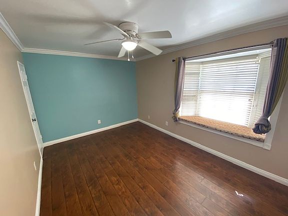 4th image of 12410 Tigrina Ave
