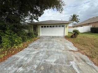 633 SW 10th PL, CAPE CORAL, FL 33991