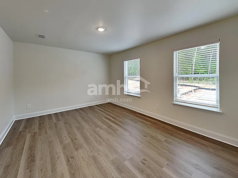 3337 Emzy Dr — Photo 16