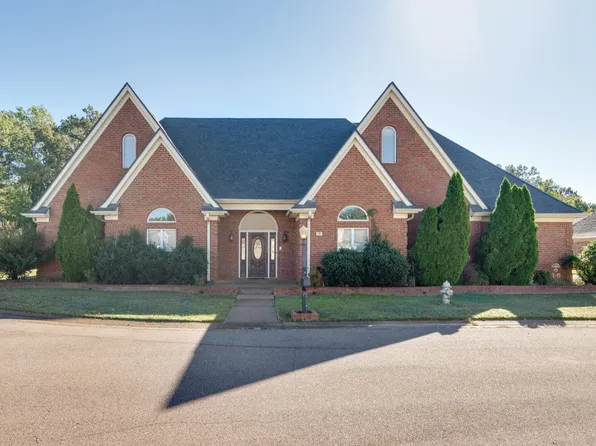 8947 Village Lake Ln, Arlington, TN 38002