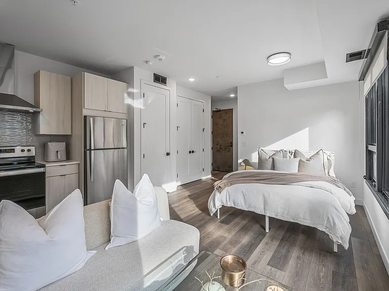 Olive Apartments — Photo 45