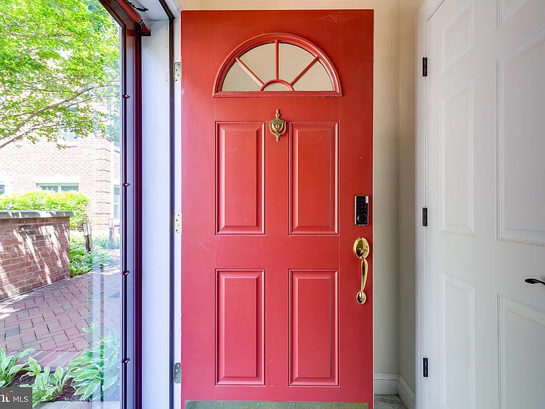 2270 S Garfield St #4 — Photo 7