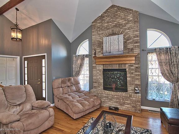4th image of 109 Shady Lane Dr