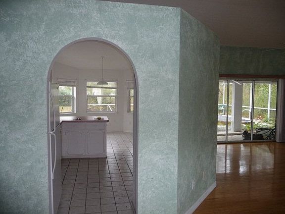 4th image of 250 Beachway Dr