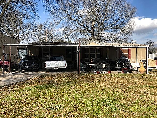 1st image of 22983 Woodland Dr