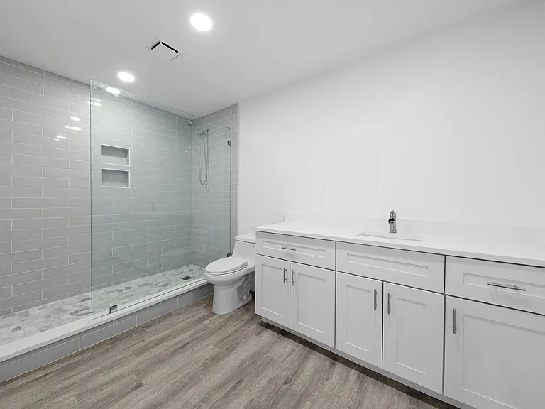 720 McIntosh St — Photo 15