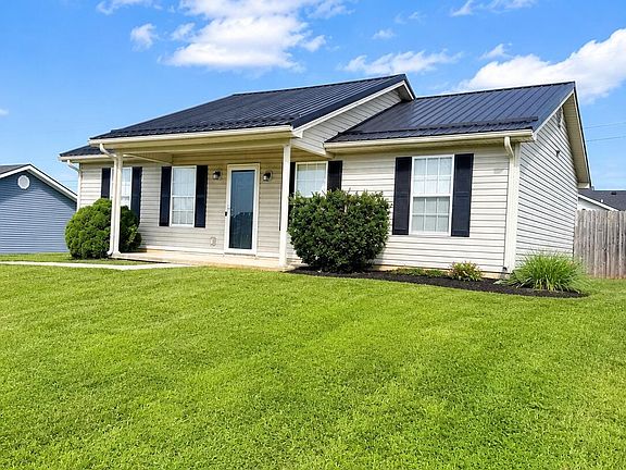3rd image of 417 Katelynn Branch Dr