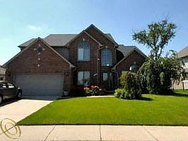 Home for Sale in Macomb Twp, Michigan $204,500