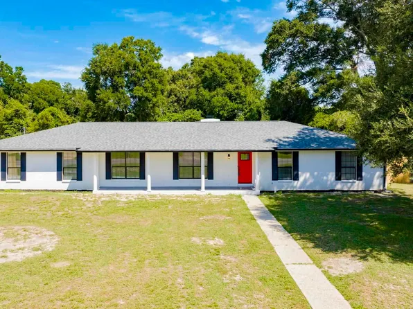 424 Twin Bay Dr, Pensacola, FL 32534