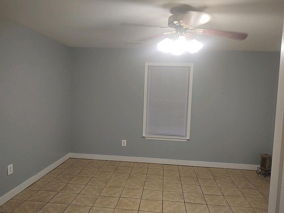 3rd image of 13547 Quate Ln