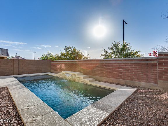 4th image of 14369 W VALENTINE Street