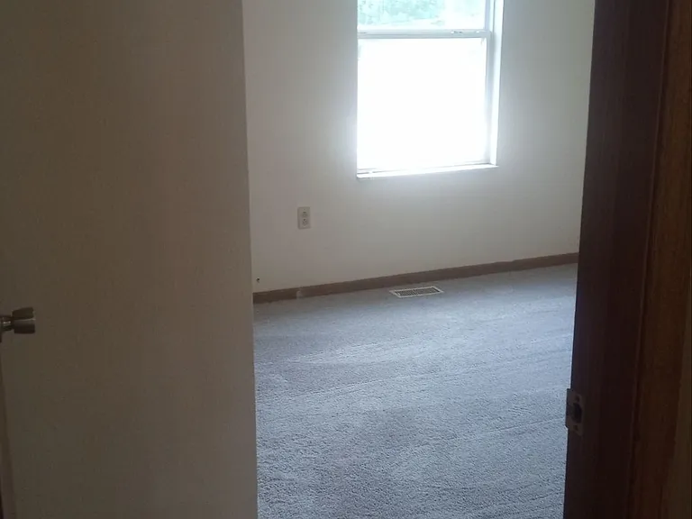 914 E Bancroft St — Photo 21