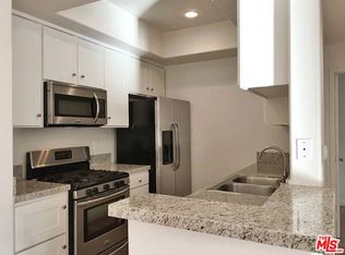 14430 Benefit St APT 108, Sherman Oaks, CA 91423