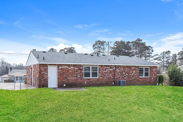 2391 Richwood Dr — Photo 5