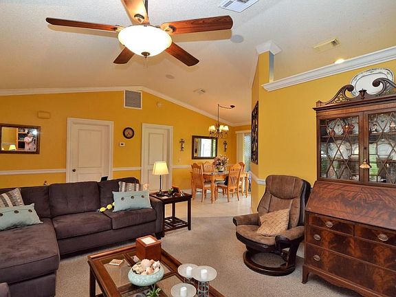 4th image of 2097 SW Ember St