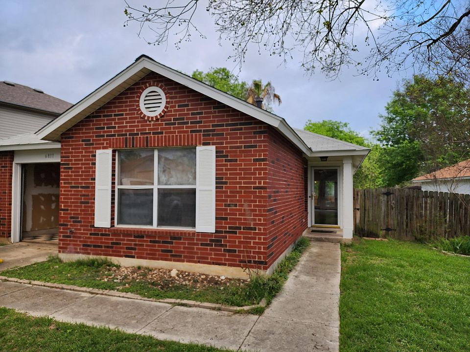 1st image of 6811 Honeyridge Ln