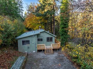 970 Mount Reuben Rd, Glendale, OR 97442