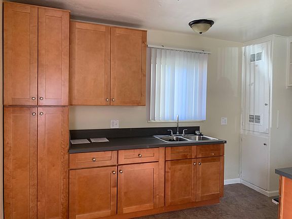 3rd image of 303 N Rose St APT 1