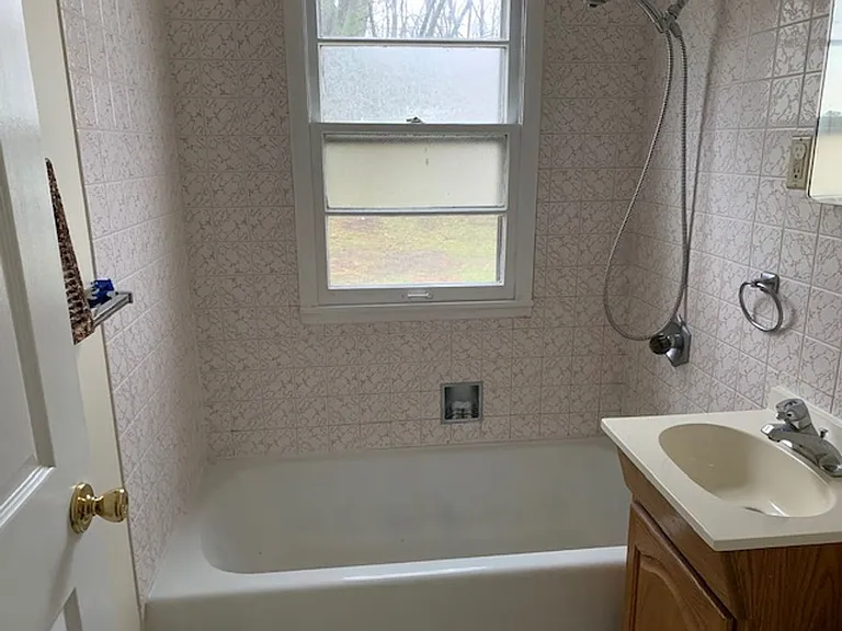 1334 N Linden St — Photo 3