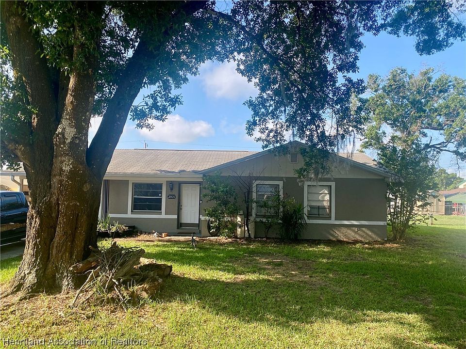 2nd image of 3822 Abbott Ln
