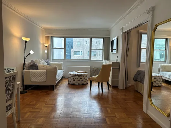 100 West 57th Street image 13 of 13