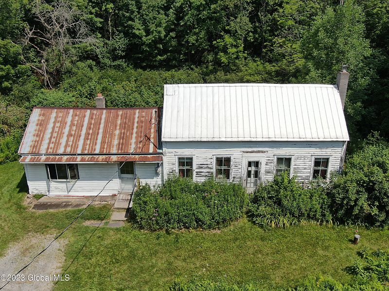 2nd image of 5469 Parkis Mills Road