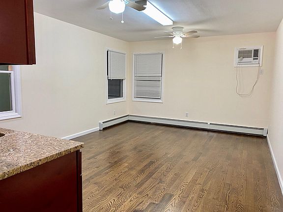 2nd image of 172 Sycamore Ave