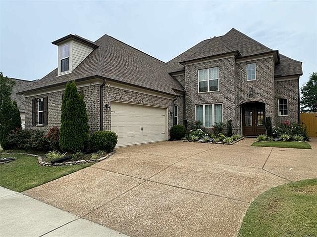 1st image of 4726 Emmas Cir E