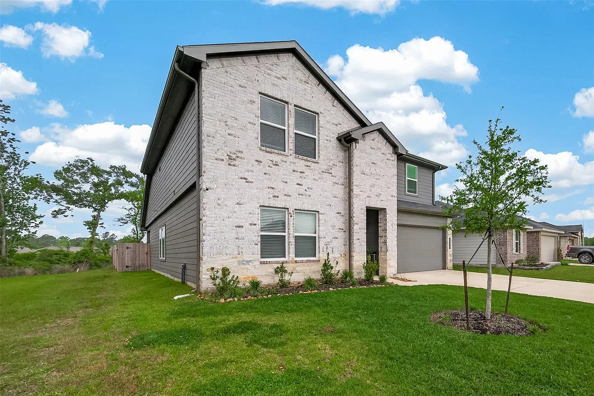 Building Photo - 24726 Shallow Cedar Ln
