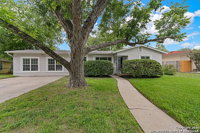 1st image of 107 Suffolk Pl