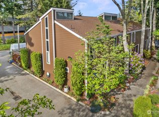 7516 218th St SW APT 2, Edmonds, WA 98026