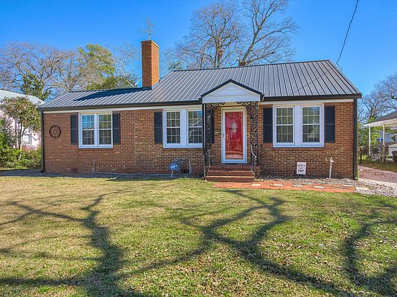 2nd image of 1004 Murphy Street