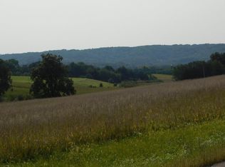 S Pilot Knob Rd, Galena, IL 61036