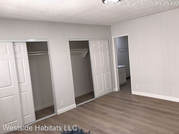 4th image of 350 S Manhattan Pl #9762306